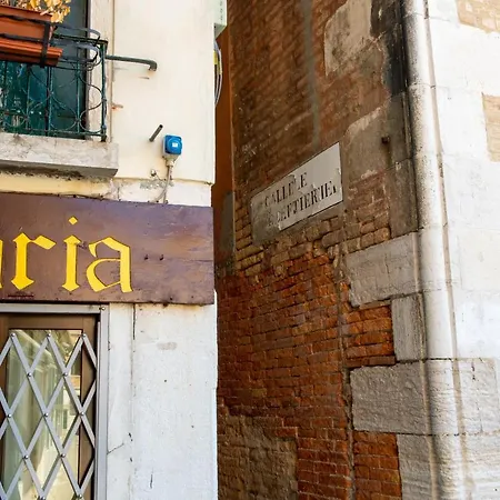 Ca' Dell' Arte Luxury Apartment Venedig